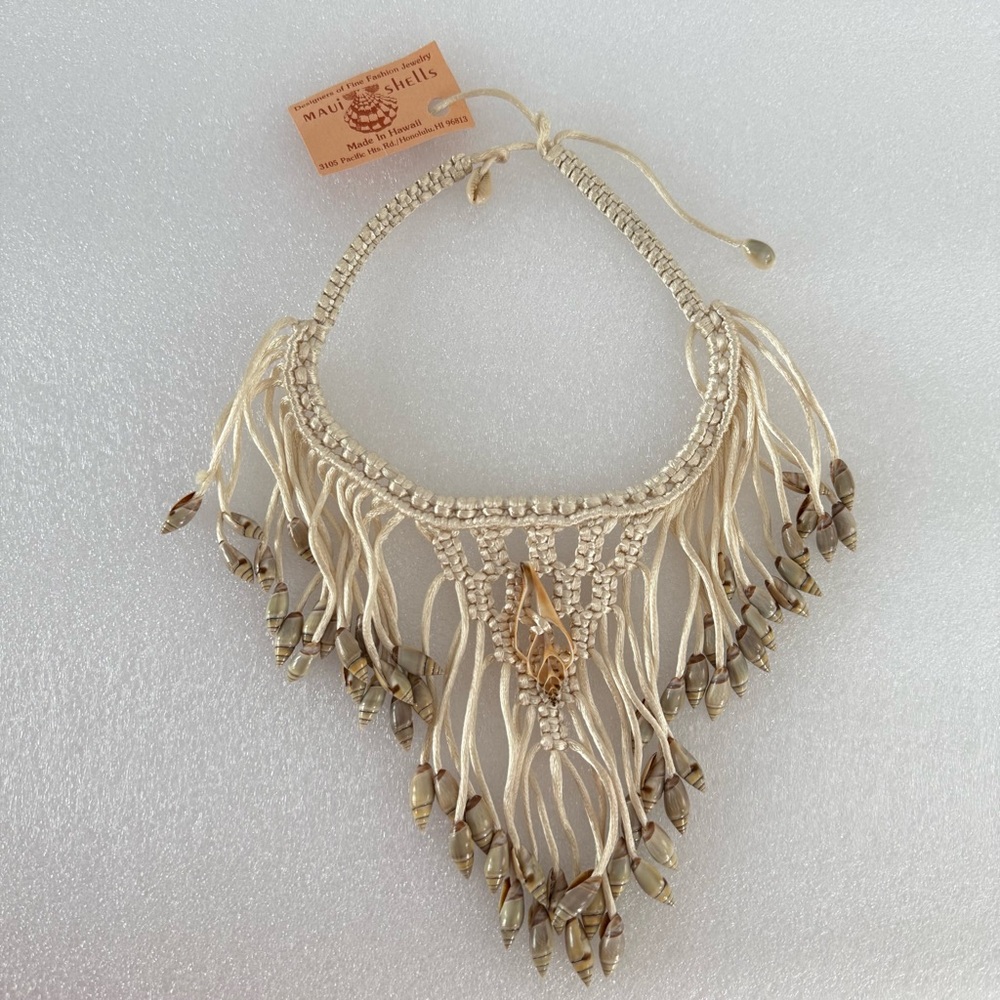 NWT Maui Shells Crochet Collar Bib Fringe Fine Necklace Shell Bead Tassel Fringe